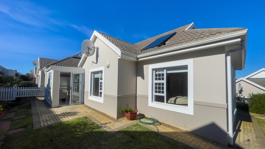 2 Bedroom Property for Sale in Heiderand Western Cape